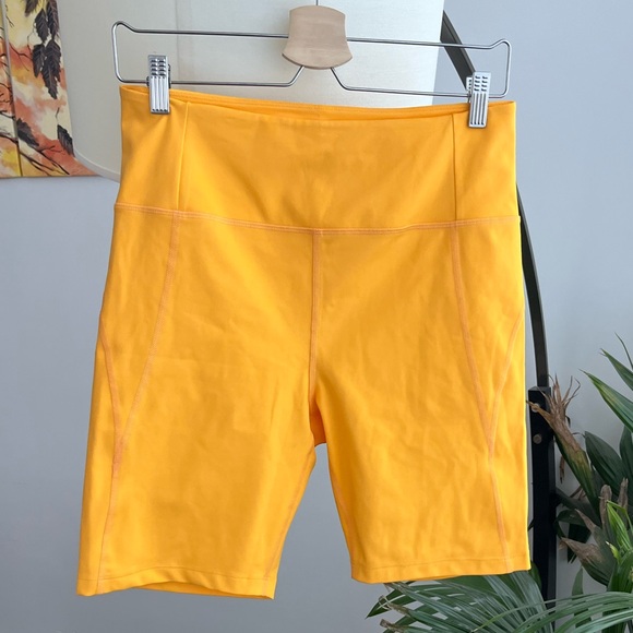 Girlfriend Collective High Rise Bike Short - Picture 2 of 5